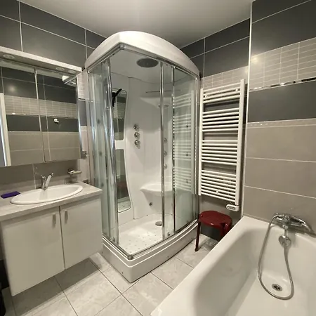 Le Reve Bleu * サン・ジル・クロワ・ド・ヴィ