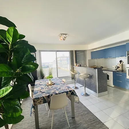 Апартаменты Le Reve Bleu